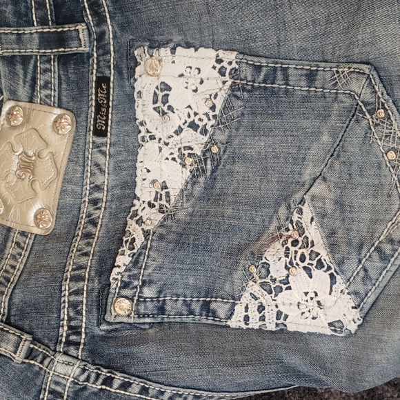 Miss me capri.          #02 - Picture 7 of 11